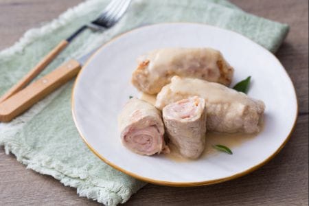 Veal rolls with ham and cheese