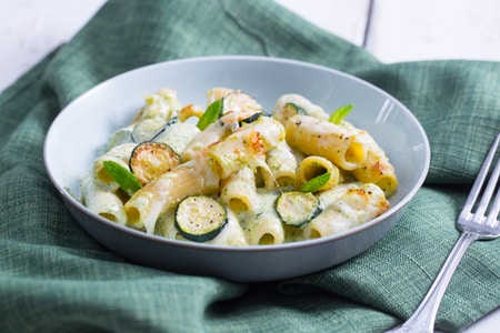 Baked pasta with courgette cream
