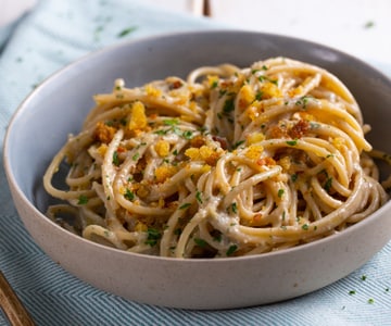 Pasta with anchovy cream
