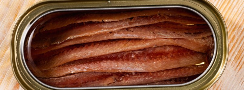 Anchovies in oil: why always keep them in the pantry