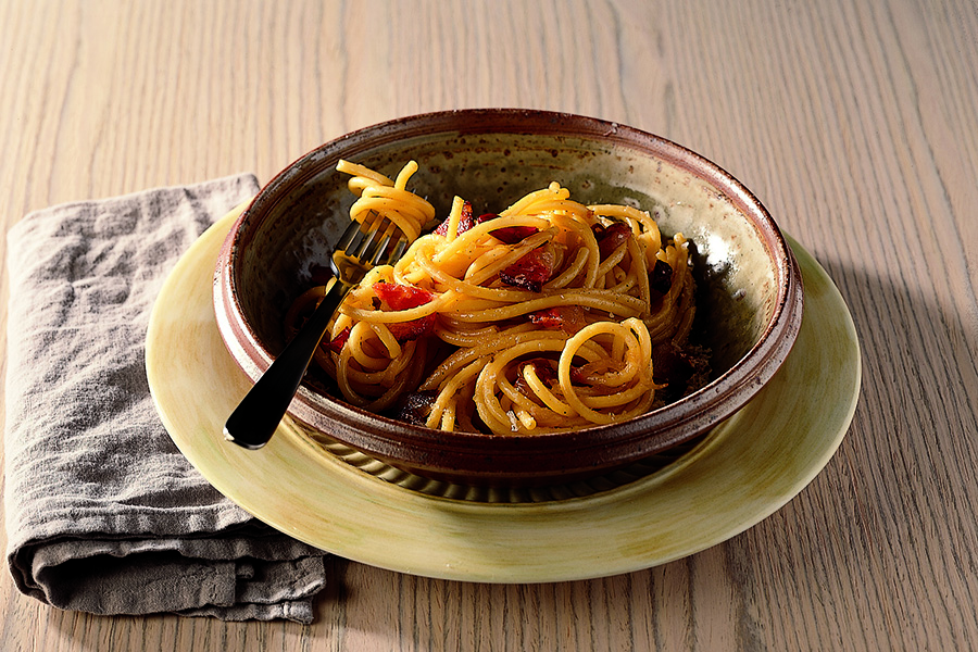 Bucatini alla gricia Recipe - La Cucina Italiana
