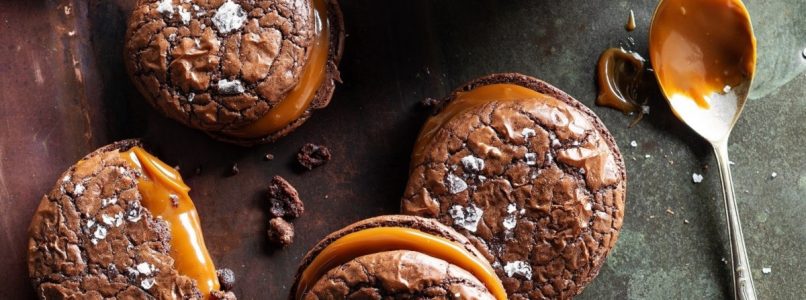 Buckwheat biscuits with dulce de leche