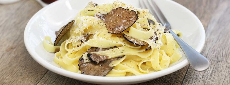 Cheese and pepper pasta with black truffle: Umbrian innovation