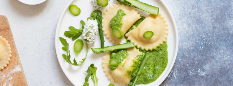 Crispy dough, soft and creamy heart, spring ravioli at the table