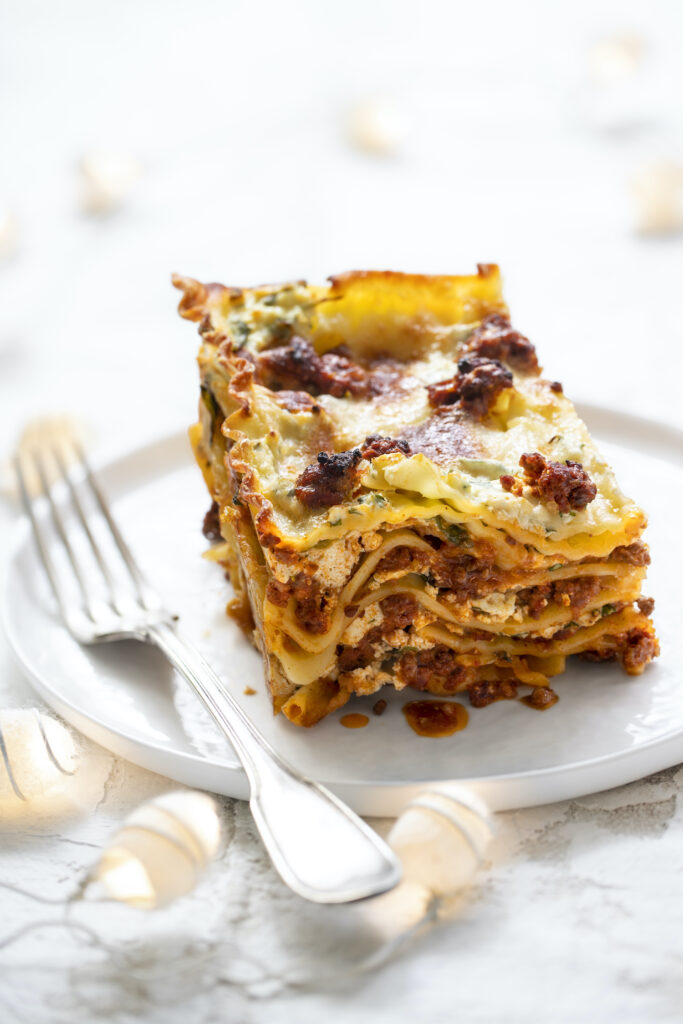 GORDON RAMSAY RECIPES | Curly lasagna with three meats sauce and cream  cheese – Italian Cuisine