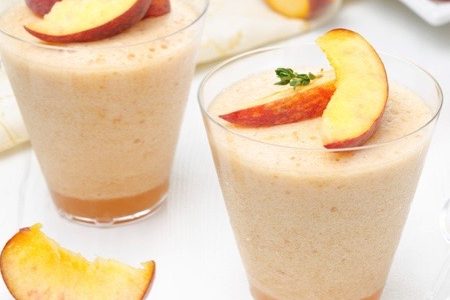Desserts with peaches: 5 recipes without oven