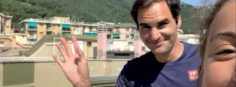 Federer meets the tennis players of the roofs (and together they eat pasta and tiramisu)