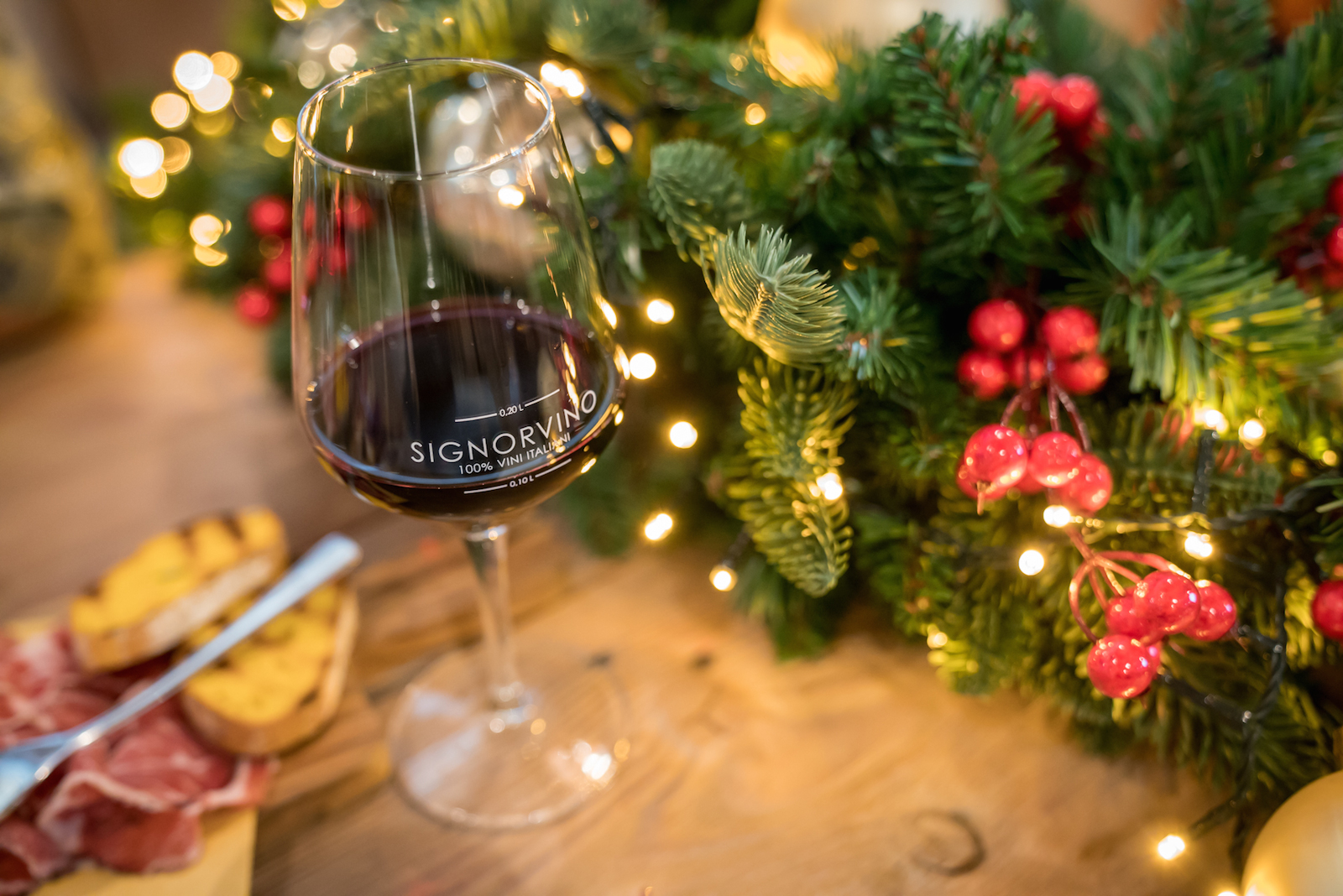 For a Mr. Christmas, we need a Signorvino! The proposals to give away