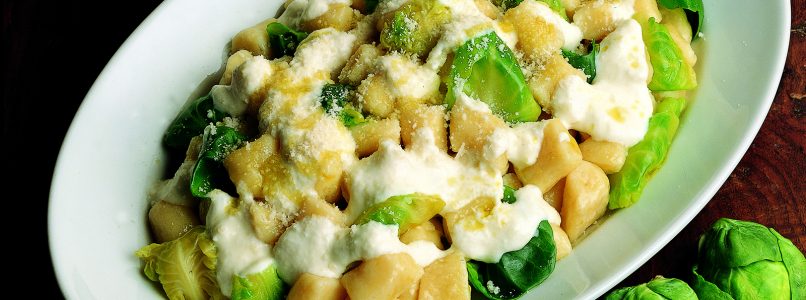 Gnocchi recipe with fondue and Brussels sprouts