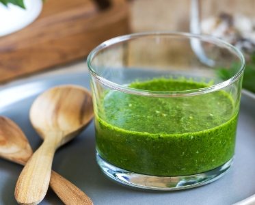 Green sauce: the original recipe and its variants