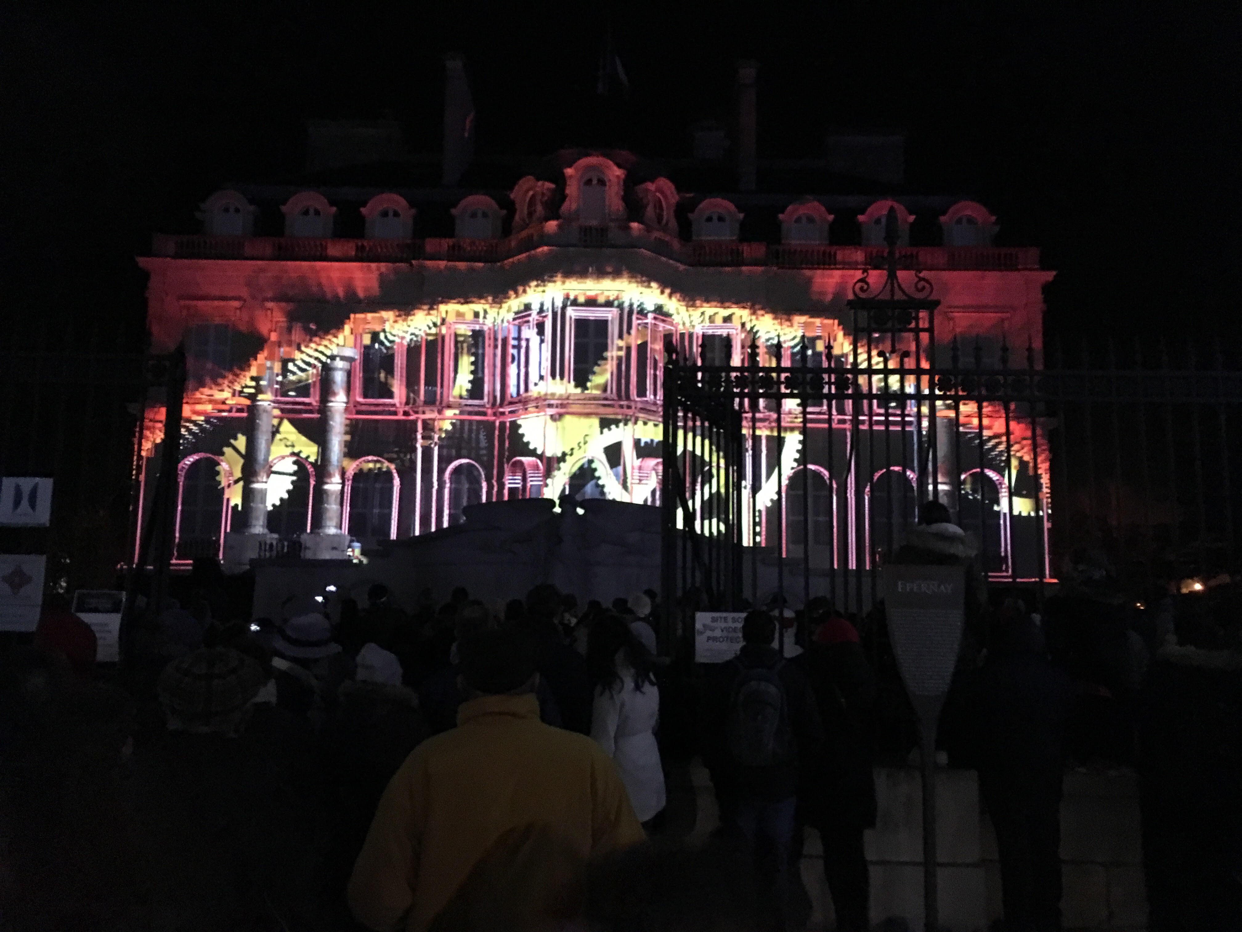 Habits de Lumière, the party of lights in Champagne