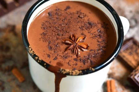 Hot chocolate: light and lactose-free