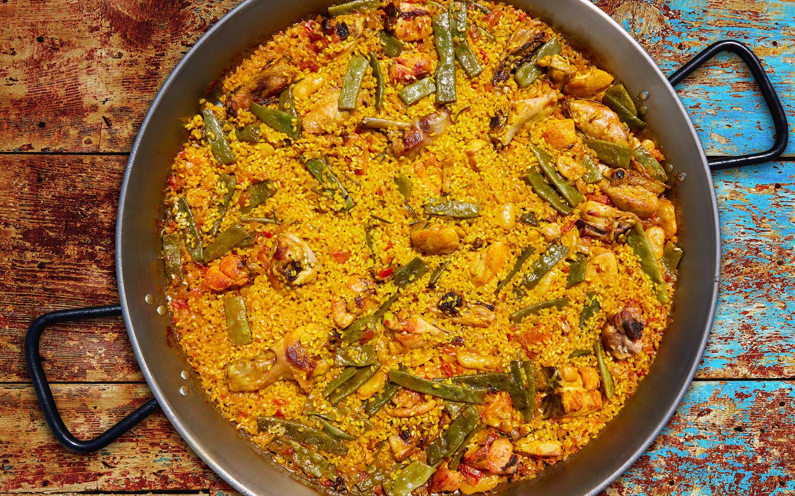 How it is (and where you eat) the true Valencian paella