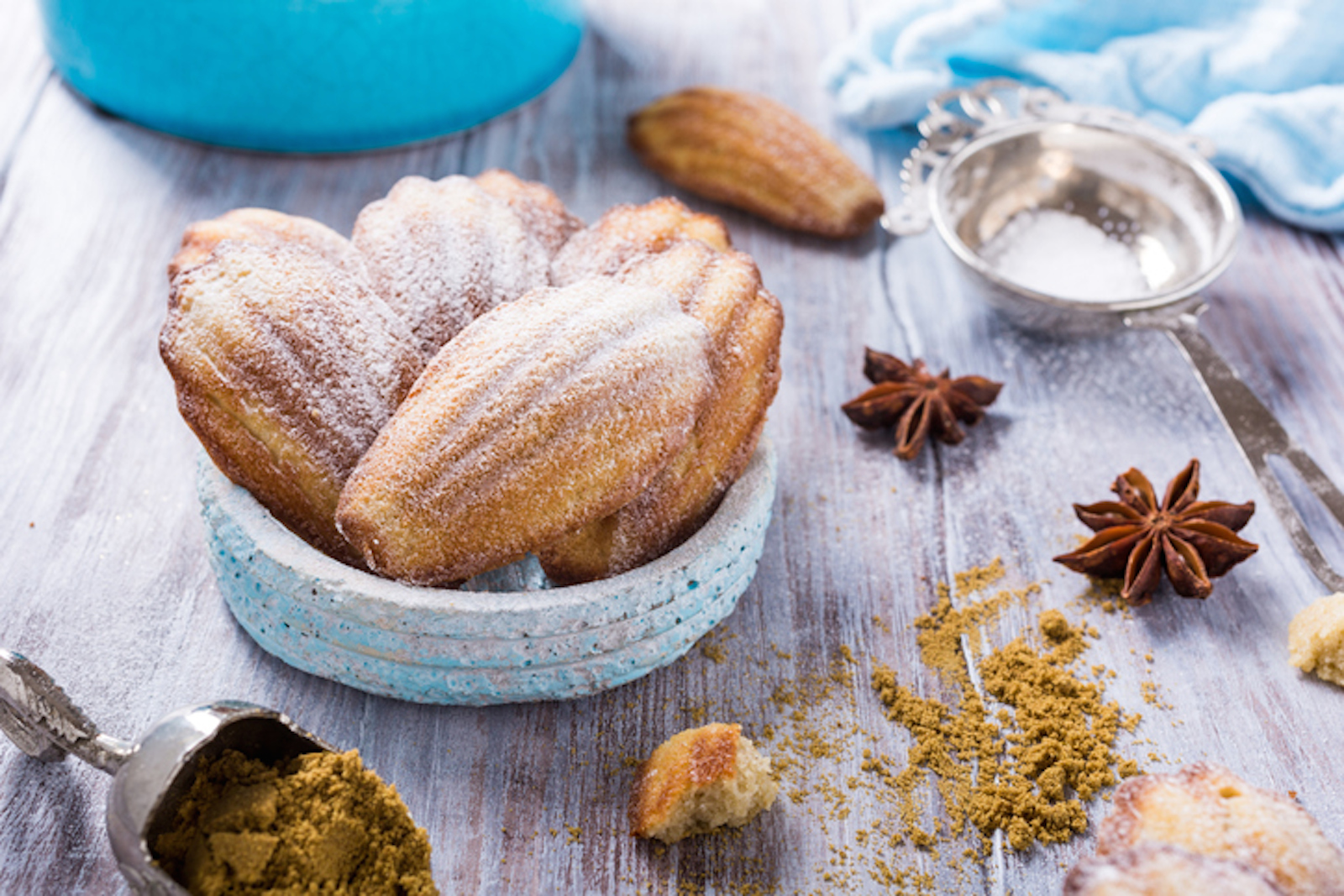 Madeleines for winter snacks: how to prepare them