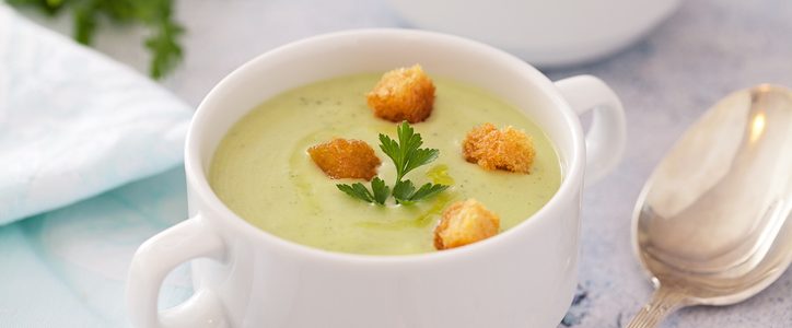 Paparot, cornmeal and spinach soup