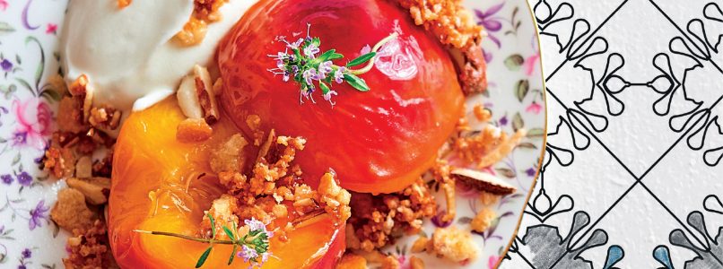 Peaches in syrup, crunchy bread and almond sauce recipe