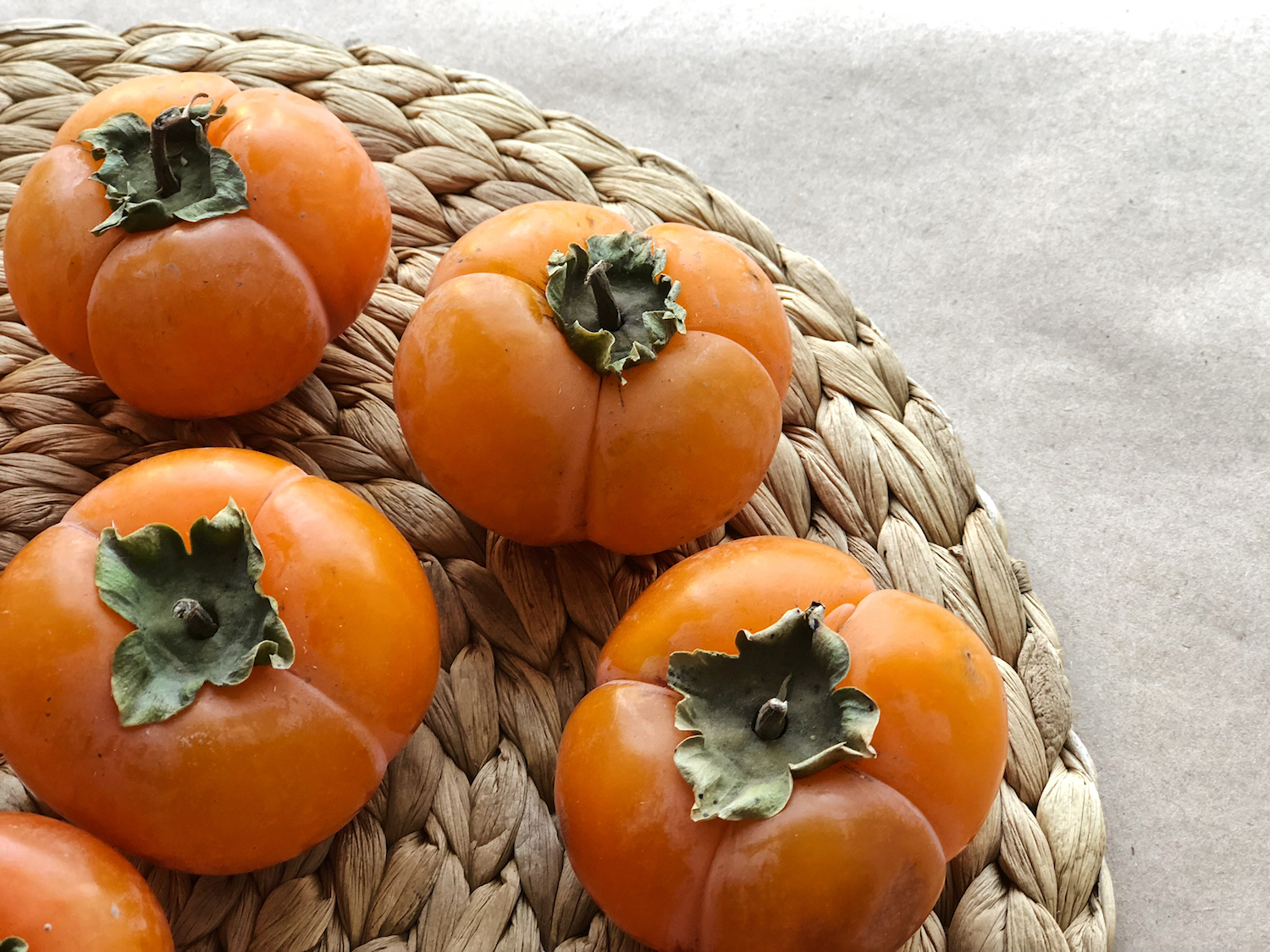 Persimmon: how to choose them and how to taste them
