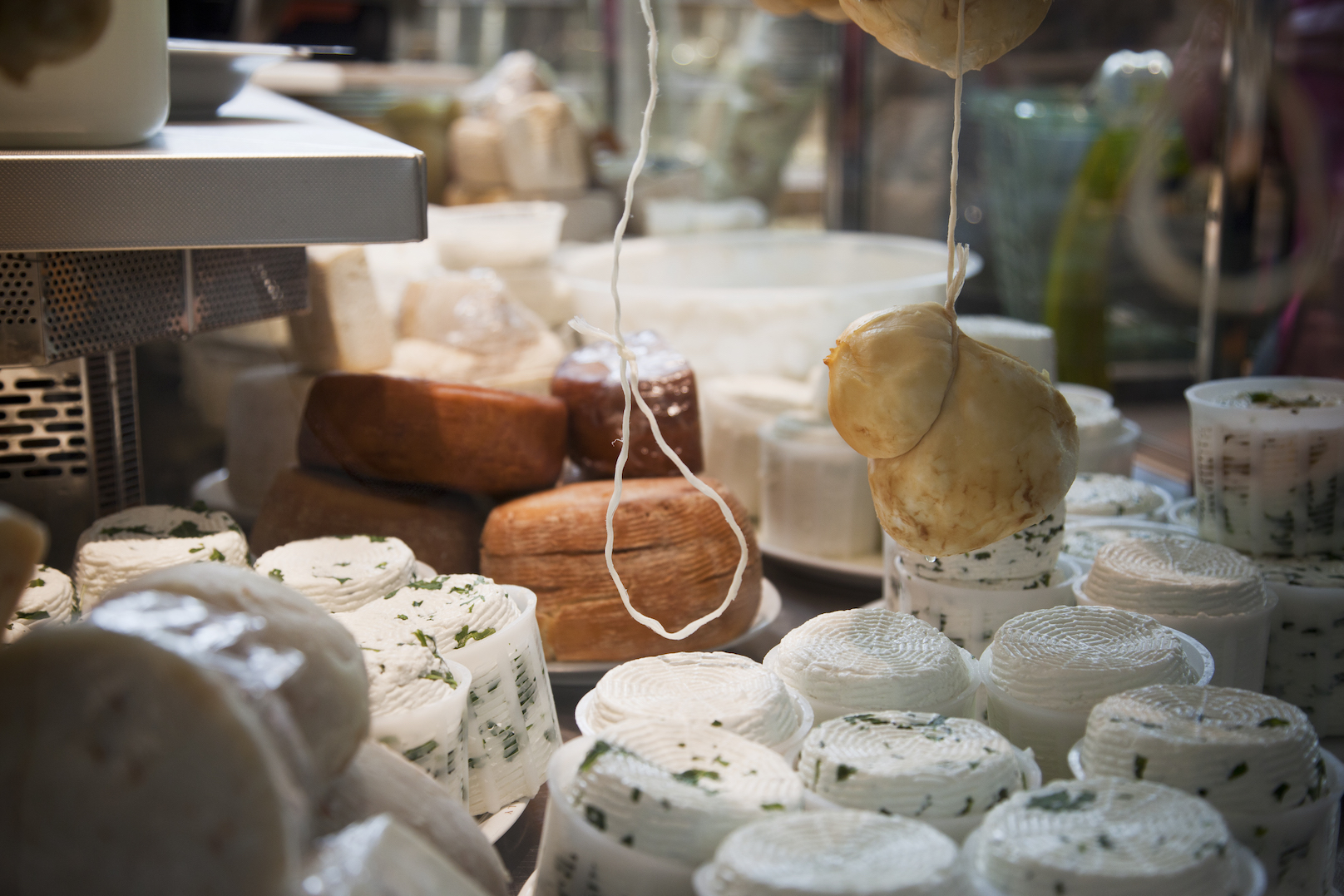 Raw milk cheese: what does this mean?