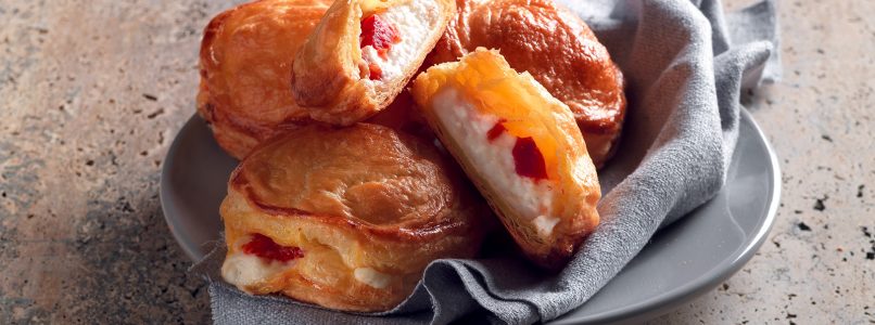 Ready-made puff pastry appetizers: 30 delicious recipes