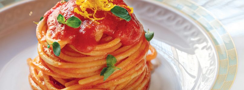 Recipe Spaghetti with tomato, orange and marjoram scent