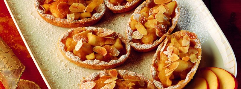 Recipe Tartlets with apples and almonds
