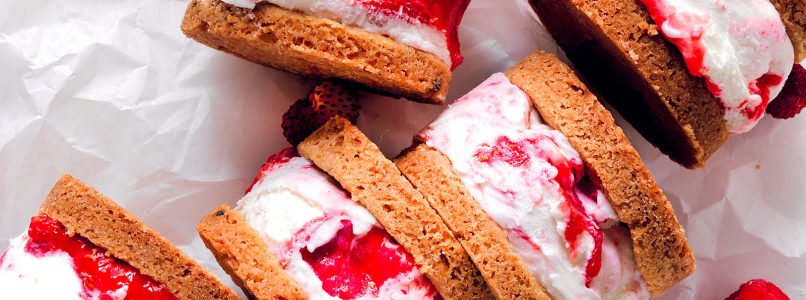 Recipe White chocolate and raspberry biscuit