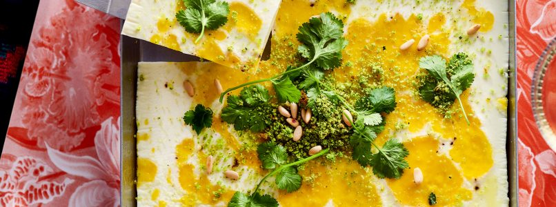 Recipe White omelette with crunchy coriander crumbs