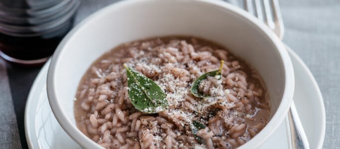 Risotto al Barolo: a Piedmontese gourmet recipe
