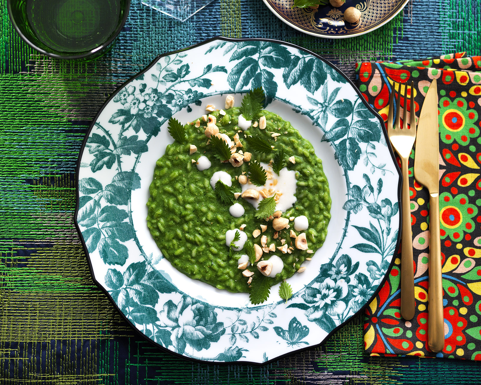 Risotto with nettles: our VIDEO RECIPE of March
