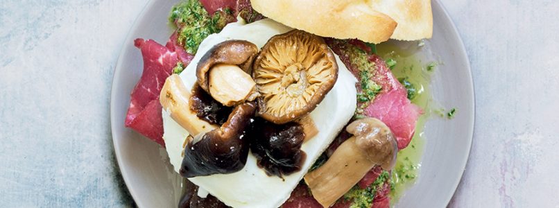 Sautéed mushrooms and other recipes: autumn smiles at you