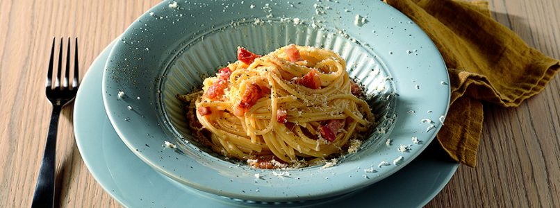 Spaghetti alla carbonara recipe - Italian Cuisine