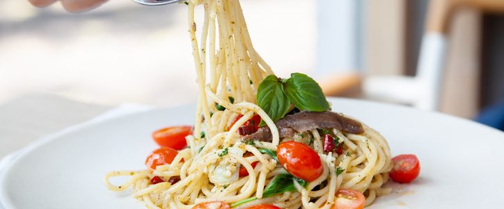 Spaghetti alla pescatora poor: the recipe of Procida