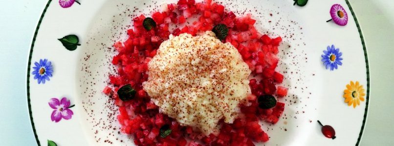 Sweet rice with strawberries recipe