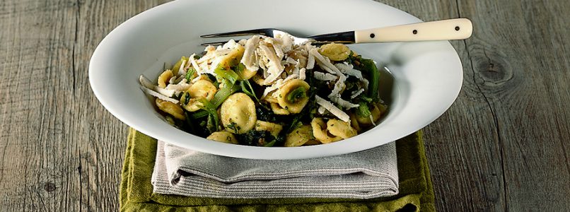 Turnip greens: how to choose and cook them with the famous orecchiette