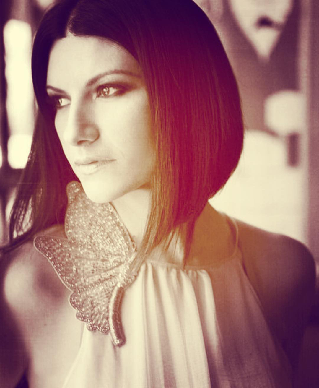 Laura Pausini @Instagram (https://www.instagram.com/p/BrefFSiDE0Y).