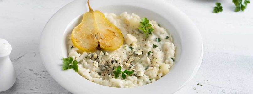 Winter risotto with pears and gorgonzola, a masterpiece of balance
