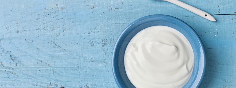 Yogurt recipe, how to prepare it at home with milk
