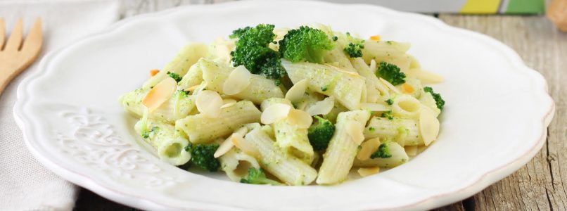 a light dressing with broccoli and almonds