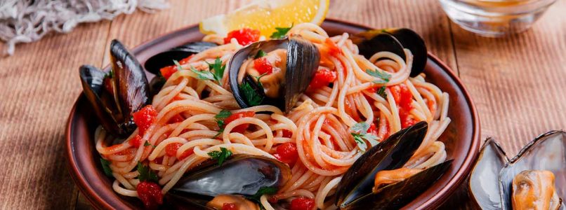 explore the delight of spaghetti with mussels with our exclusive recipe
